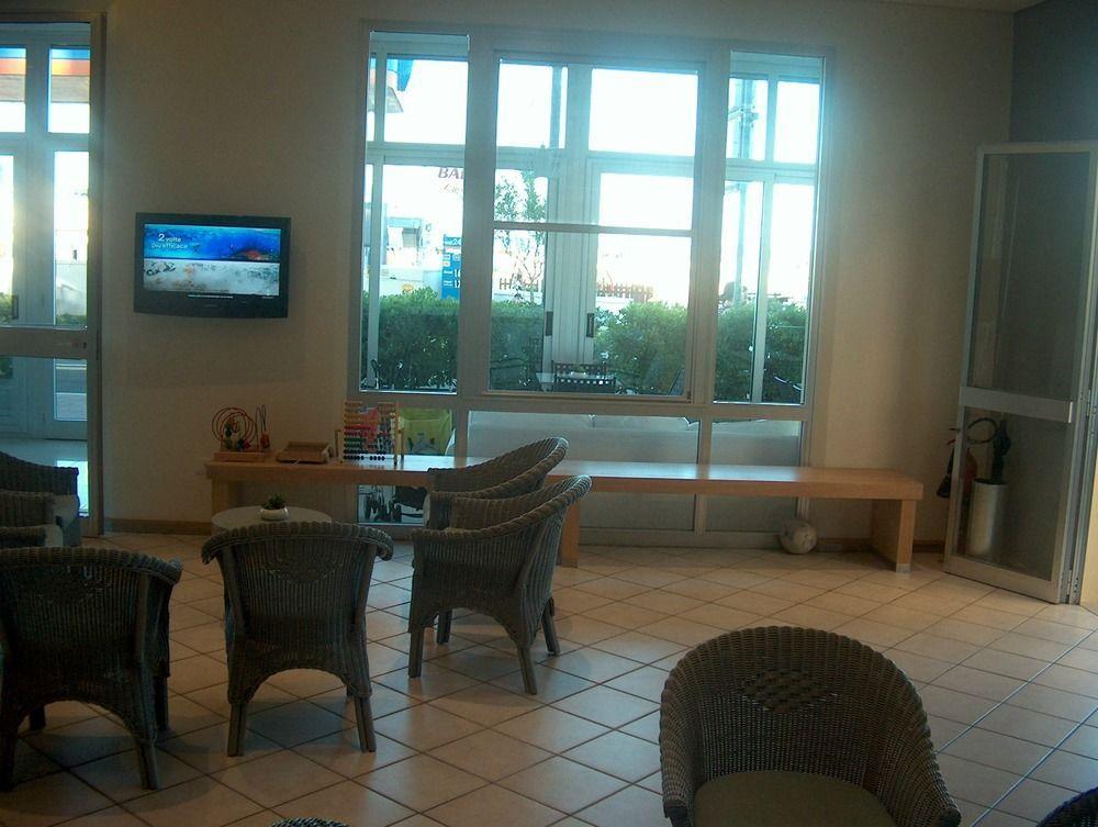 צ'סנטיקו Hotel Trevi מראה חיצוני תמונה