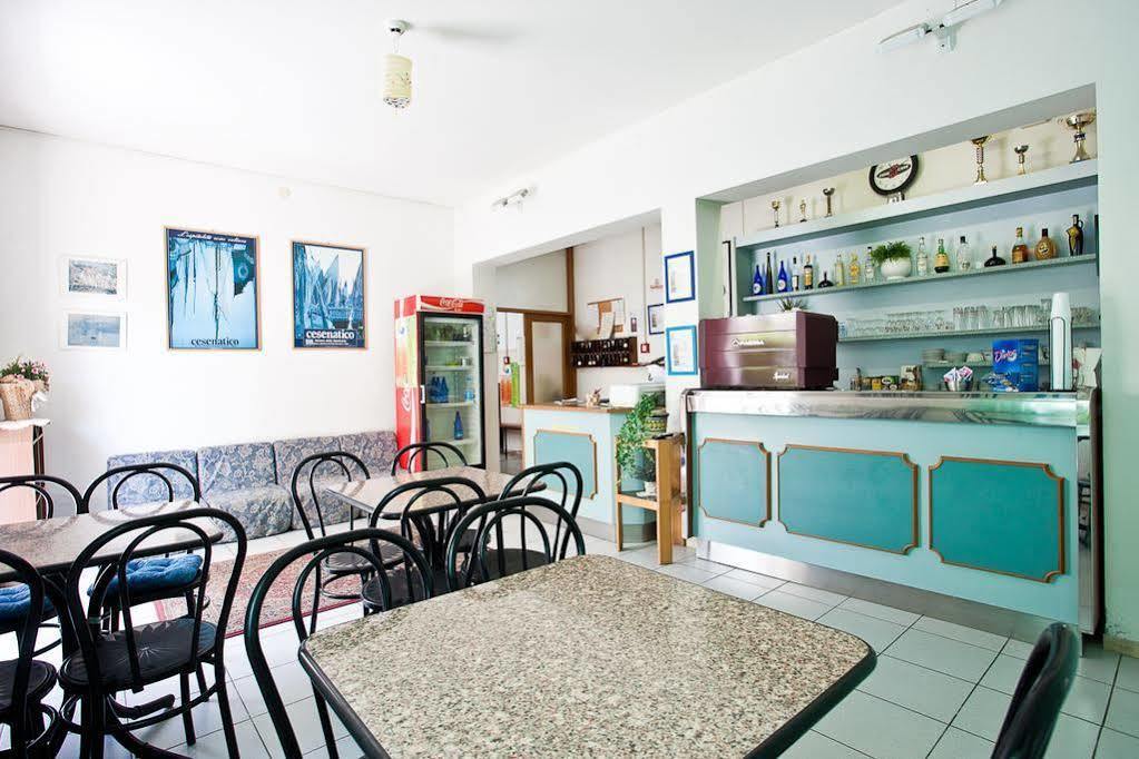 צ'סנטיקו Hotel Trevi מראה חיצוני תמונה